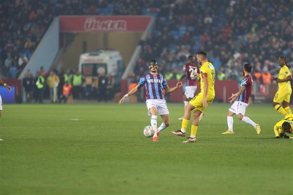 Trabzonspor maçını böyle yorumladı: Hem İstanbulspor’u yendi hem de… 4