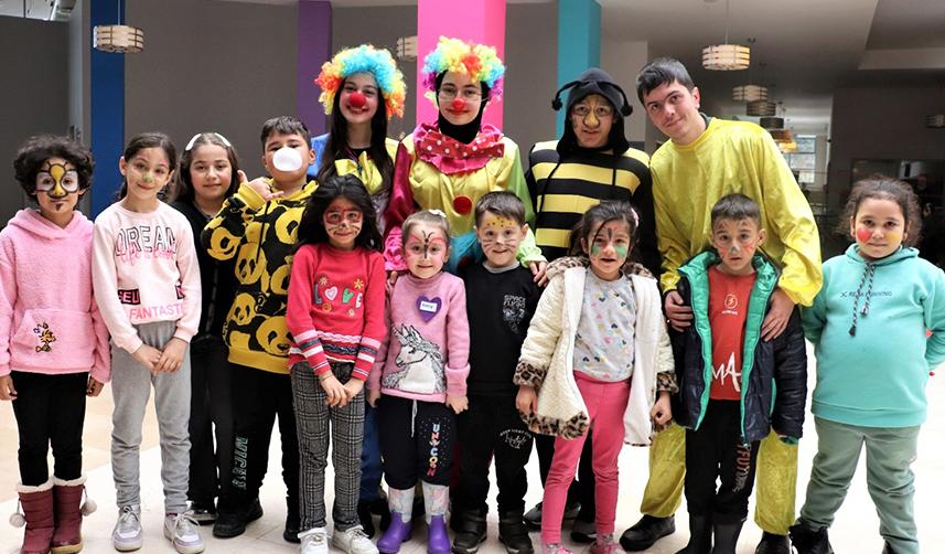 Depremzede çocuklar, depremin etkisini Trabzon'da Eren Bülbül Gençlik Merkezi'nde atıyor 5
