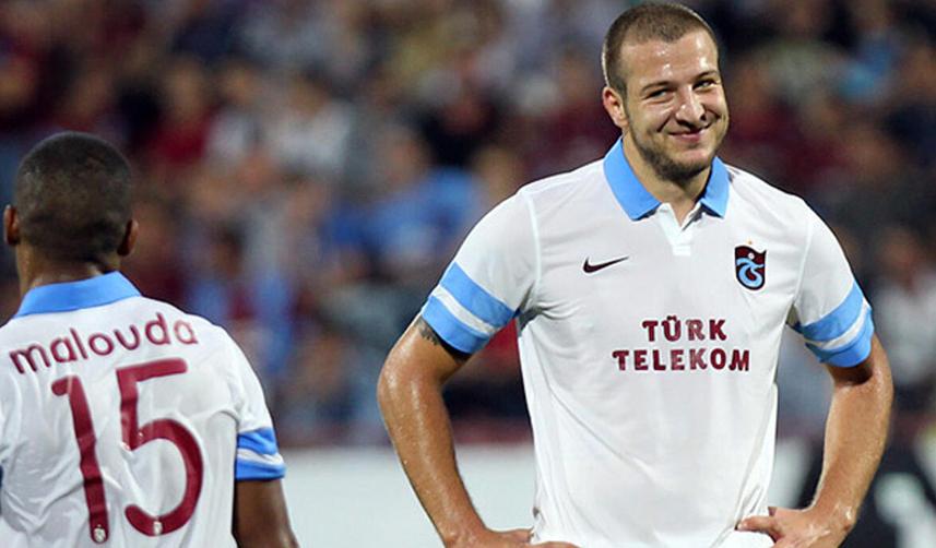 Trabzonspor’un eski golcüsü için şok şiddet iddiası! 1