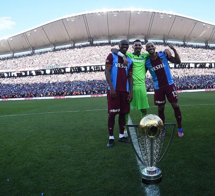 Nwakaeme geri mi dönüyor! Trabzonspor taraftarını heyecanlandıran gelişme 16