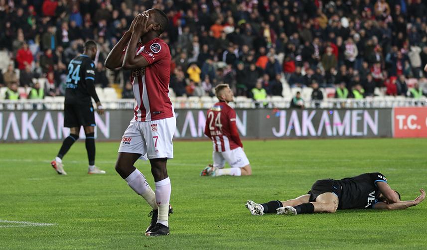 Trabzonspor’un mağlubiyetini böyle değerlendirdi! “Sadece Uğurcan ayakta kaldı” 12