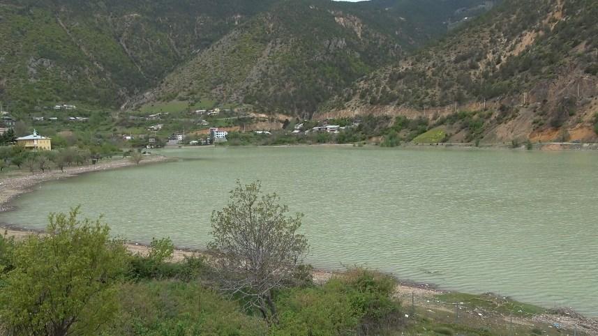Gümüşhane'de Kış mevsiminde çöle dönen Torul Baraj Gölü’nde su seviyesi normale döndü 11