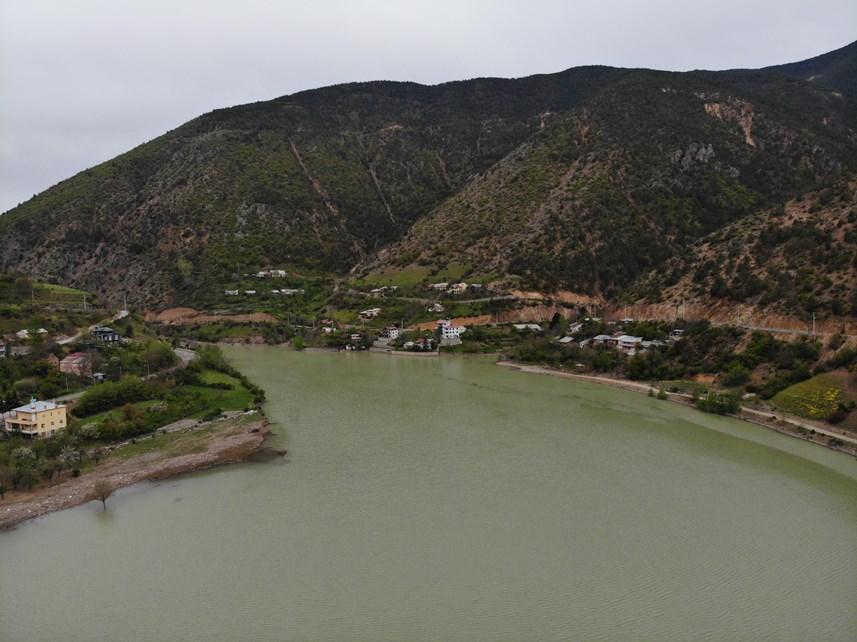 Gümüşhane'de Kış mevsiminde çöle dönen Torul Baraj Gölü’nde su seviyesi normale döndü 8