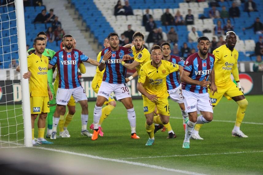 Trabzonspor'da Bjelica Fenerbahçe maçında sürprize hazırlanıyor 10