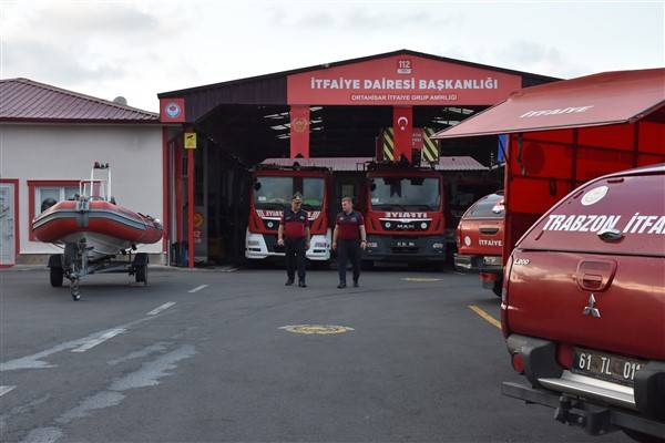Trabzon'da itfaiyeci kardeşler 17 yıldır insanların yardımına koşuyor 3