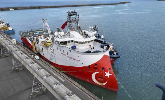 Trabzon Limanı'ndaki Barbaros Hayrettin Paşa Gemisi hazırlanıyor 23