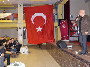 Trabzon, Mehmet Akif Ersoy’u dinledi