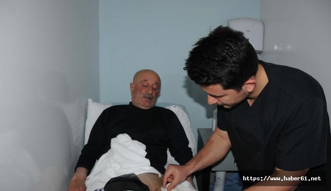 Trabzonlu doktor Hakkarililerin sevgisini kazandı