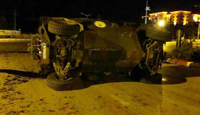 Askeri araç kaza yaptı: 7’si asker 9 kişi yaralandı