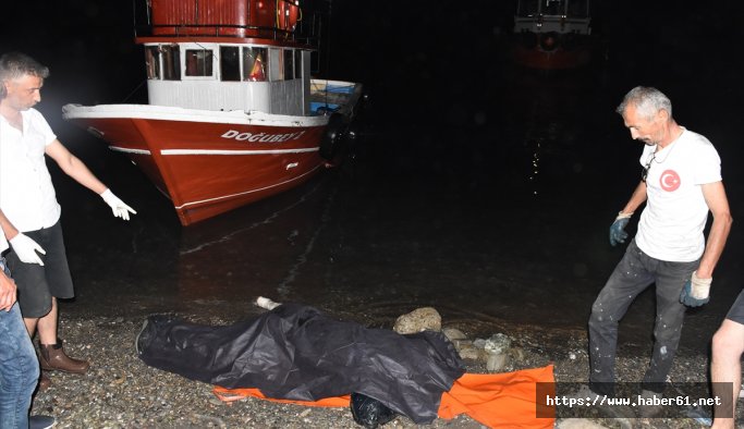 Denizde erkek cesedi bulundu - 01 Temmuz 2017