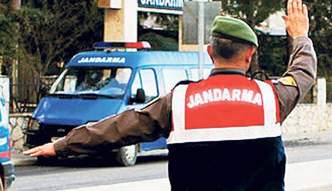 Jandarma karakoluna bomba yüklü minibüsle saldırı