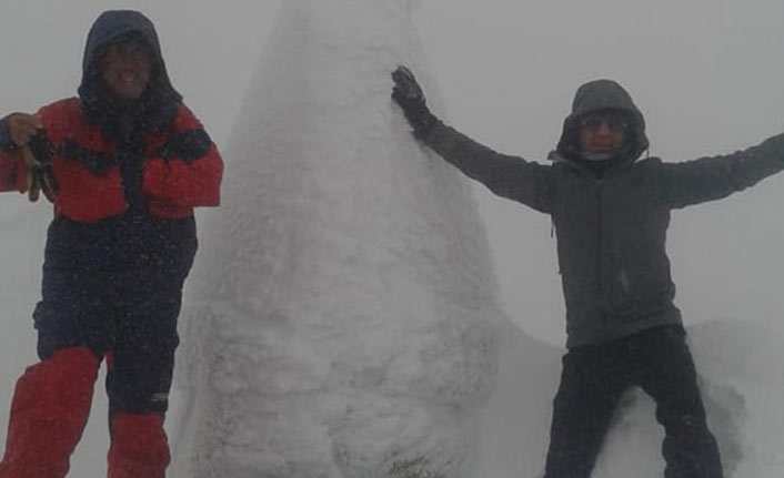 Nemrut Dağındaki heykeller buz kesti!