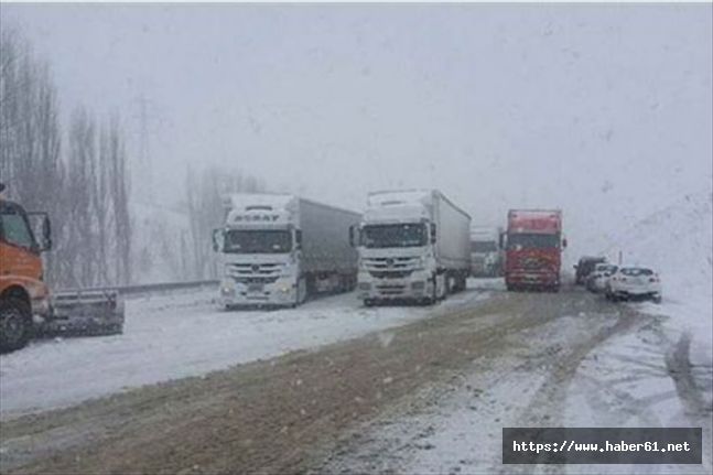 Sivas'ta 710 köy yolu ulaşıma kapalı 
