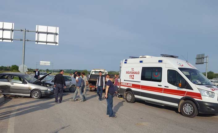Trabzon Plakalı araç kaza yaptı: 5 yaralı