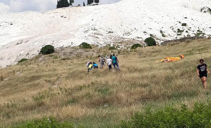 Yamaç paraşütü yere çakıldı, Güney Koreli turist öldü