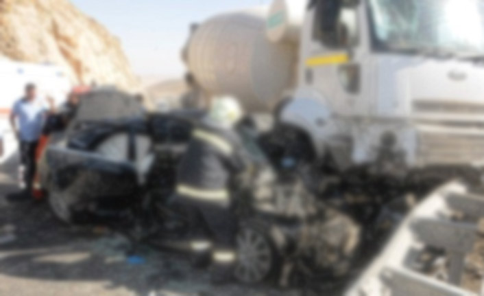 Mardin'de kaza: 2 ölü 17 yaralı