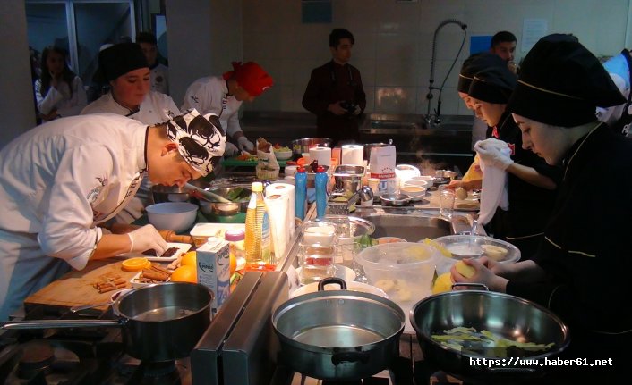 9 ilin öğrencileri en güzel yöresel yemeği yapmak için yarıştı 