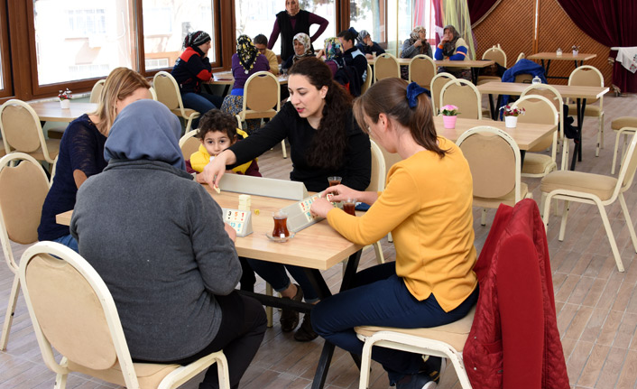 Umurbey'de 'Kadınlar Kahvesi' açıldı