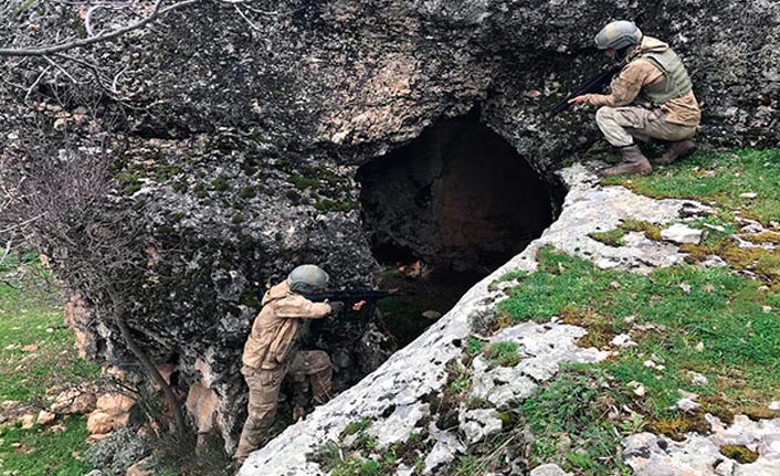 Terör örgütüne darbe. Diyarbakır'da 17 sığınak kullanılamaz hale getirildi. 28 Mart 2019