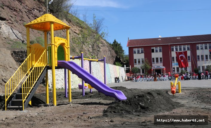 Akçaabat'ta 75. çocuk parkı yapıldı