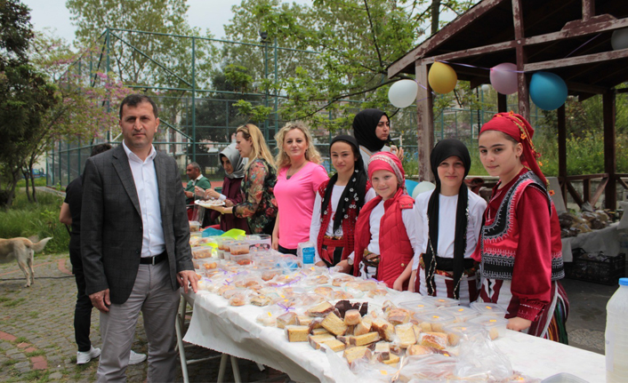 Trabzon Üniversitesi kampüsünde köy pazarı
