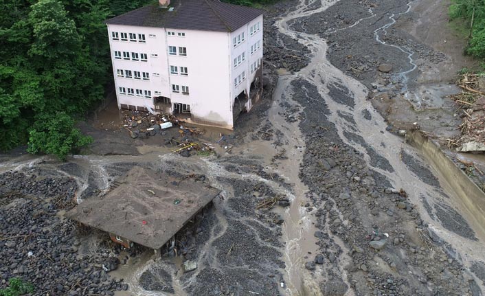 Araklı'da selin yıktığı okul için yeni yer belirlendi