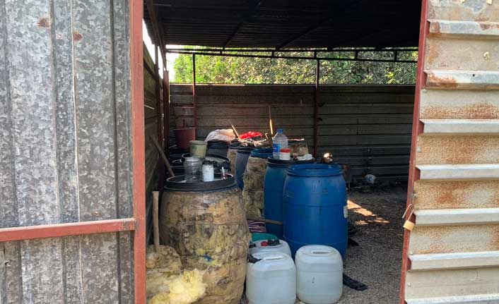 Adana'da kaçak içki operasyonu! 6 bin 460 litre ele geçirildi - 18 Eylül 2019