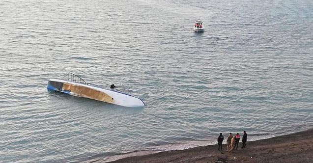 Göçmenleri taşıyan tekne battı - 7 ölü