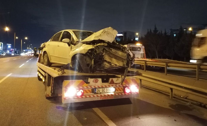 Kocaeli'de trafik kazası: 3 yaralı