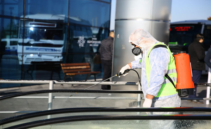Aydın'da otobüs terminalleri salgın hastalıklara karşı dezenfekte edildi