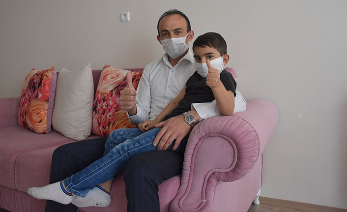 5 yaşındaki oğlu koronavirüsü yenen baba: Dünya başıma yıkılmıştı