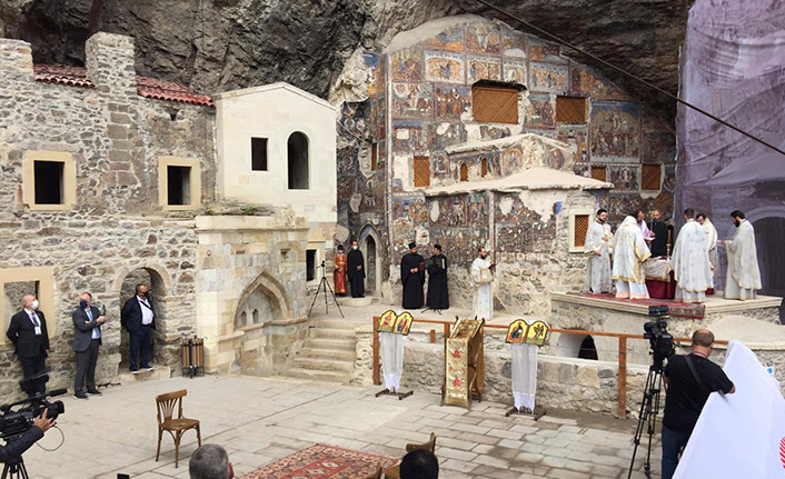 Sümela Manastırı'nda ayin başladı
