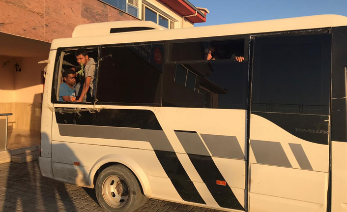 Van'da 65 kaçak göçmen yakalandı! 17 kişilik minibüste bulundular