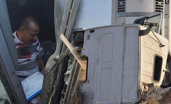Gaziantep feci kaza! TIR'ın şoförü yaralandı