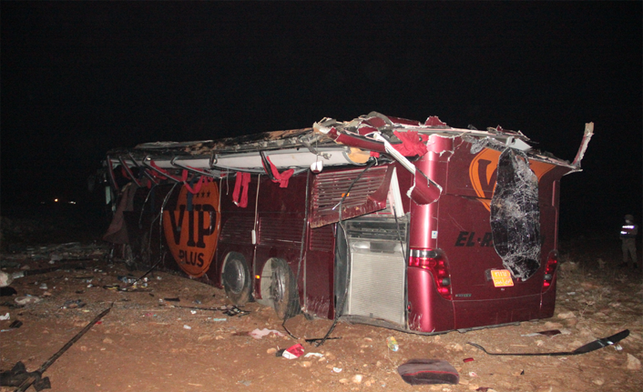 Şanlıurfa'da feci kaza: 32 yaralı