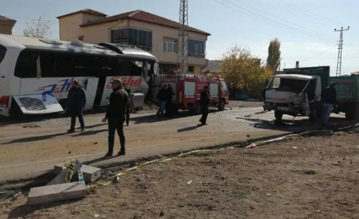 Kayseri'de feci kaza! 1 ölü 11 yaralı