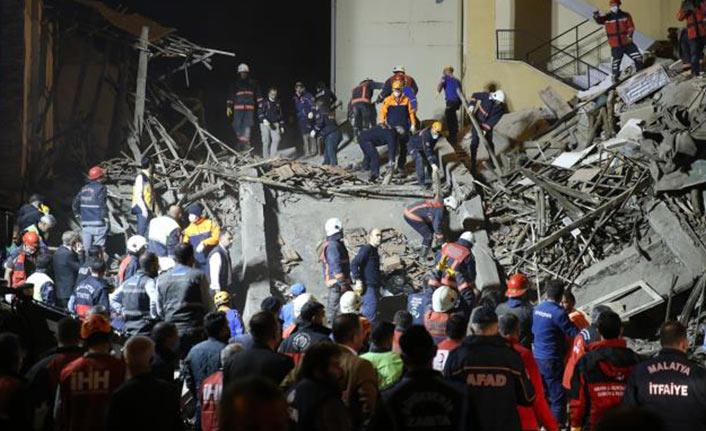 Malatya'da çöken binada yeni gelişme! Gözaltılar artıyor