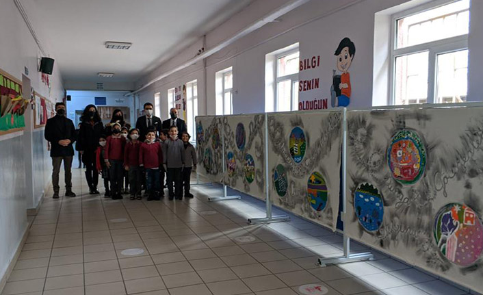 Atatürk İlkokulu'ndan ülkenin misafir çocuklarına anlamlı jest