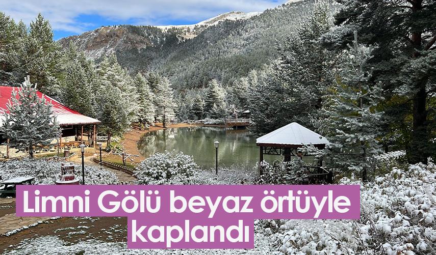 Limni Gölü beyaz örtüyle kaplandı