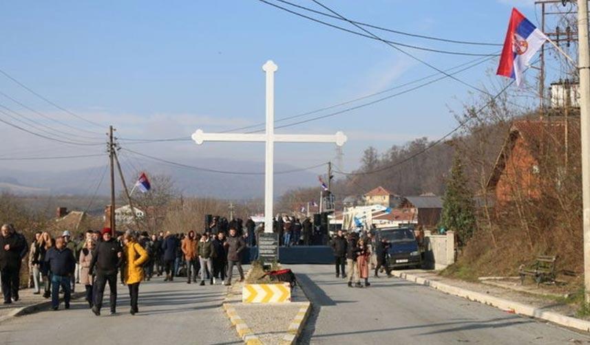 Kosova Sırbistan gerginliği kiliseye taşındı