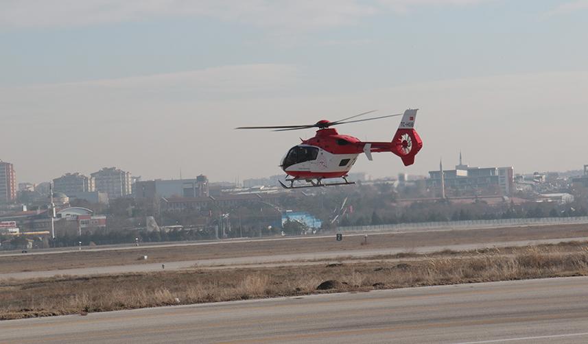Ambulans helikopterler adeta bir hava hastanesine dönüşüyor