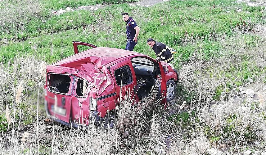 Erzincan-Gümüşhane karayolunda kaza! 2 yaralı