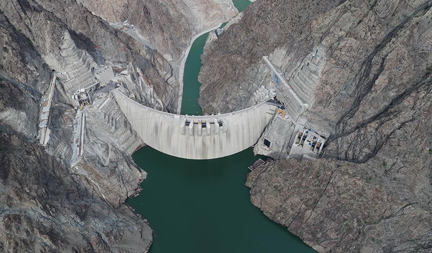 Yusufeli Barajı ve HES'te su yüksekliği 112 metreyi aştı