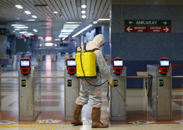 Başkentte metro ve Ankaray istasyonlarında "virüs" temizliği