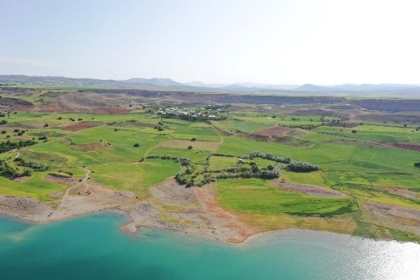 Yeşilin mavi ile buluştuğu köy: Uzungöl   Foto Galeri