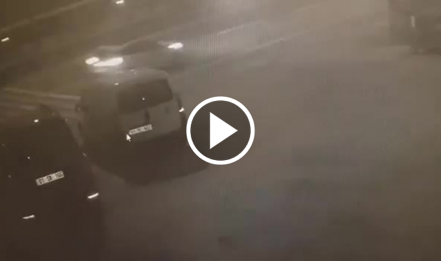 Trabzon'da gece yarısı trafik kazası. Video Haber