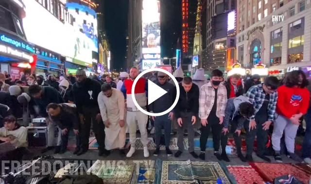 "Times Meydanı'nda Ramazan" İlk kez teravih kılındı. Video Haber