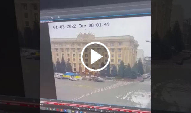 Rusya Harkov belediye binasını böyle vurdu! O anlar kamerada. video haber