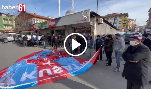 Türkiye Trabzonspor bayrakları ile donatılıyor