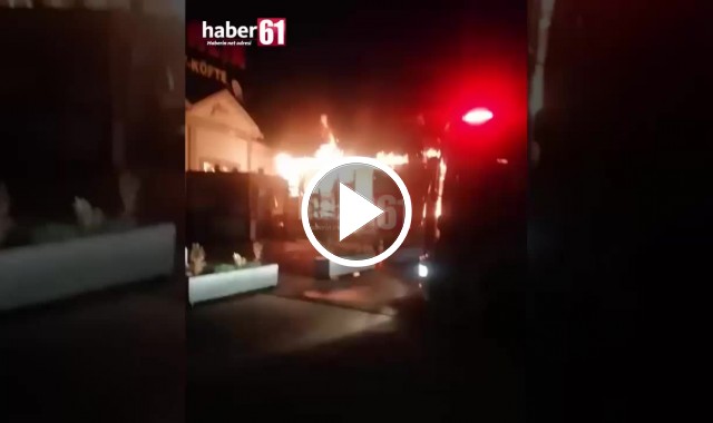 Trabzon'da balıkçı barınaklarında yangın. Video Haber